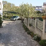 Guest house Ana 3*
