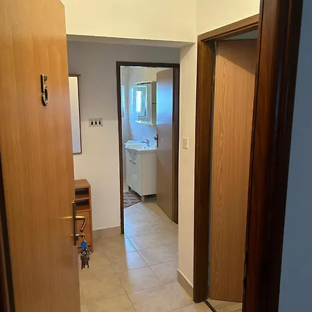 Ana Guest house